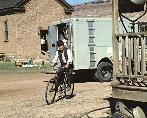 Paul Newman kerékpár túrák között veszi Butch Cassidy meghatározott 8x10 hüvelyk fotó